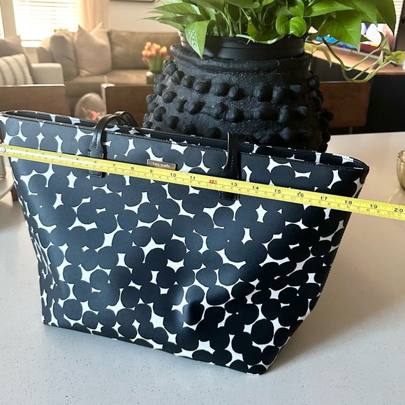 NWOT. Kate Spade tote - Picture 8 of 10